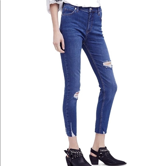 FREE PEOPLE, NEW, Shark Bite Blue Jeans Capris - Picture 5 of 6